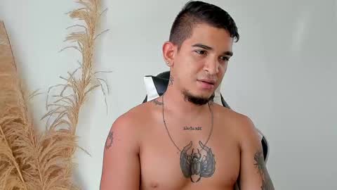 natan_77 online show from 10-19-25, 02:50