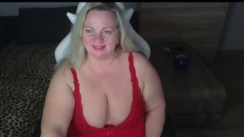 Snapshot of natascha1202 chatting on 01-01-25, 12:43 Natalli online show from 01-01-25, 12:43