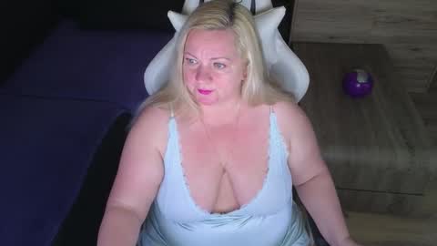 Snapshot of natascha1202 chatting on 10-03-25, 09:23 Natalli online show from 10-03-25, 09:23