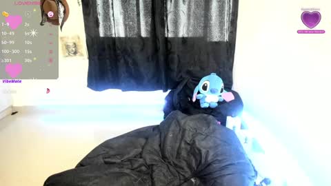 Snapshot of natasha777_a chatting on 01-08-25, 10:27 Natasha online show from 01-08-25, 10:27