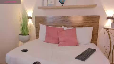 N A T A S H A online show from 03-08-25, 06:10