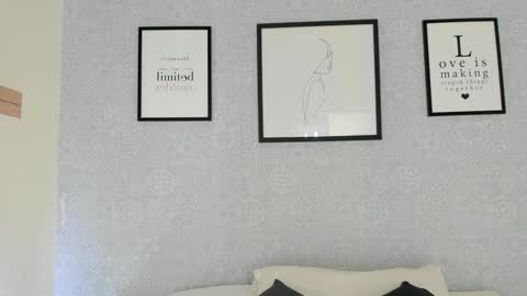  Natasha  online show from 10-23-25, 11:20