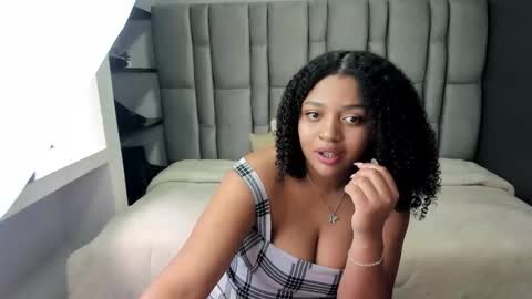 Snapshot of natasha_rose__ chatting on 09-24-25, 08:23 N A T A S H A online show from 09-24-25, 08:23