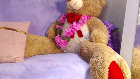 nathalia online show from 10-23-25, 02:55