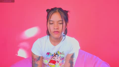 Snapshot of natchac chatting on 12-13-24, 09:24 Natcha C online show from 12-13-24, 09:24