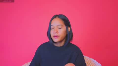 Snapshot of natchac chatting on 12-19-24, 02:01 Natcha C online show from 12-19-24, 02:01