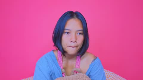 Snapshot of natchac chatting on 12-25-24, 01:10 Natcha C online show from 12-25-24, 01:10