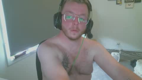 Snapshot of nate9773 chatting on 10-31-25, 01:06 Nathan online show from 10-31-25, 01:06