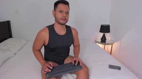 Snapshot of nate_ocean chatting on 12-03-24, 04:25 Nate Ocean online show from 12-03-24, 04:25