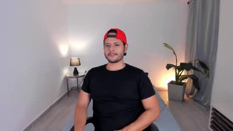 Snapshot of nate_ocean chatting on 12-18-25, 01:44 Nate Ocean online show from 12-18-25, 01:44