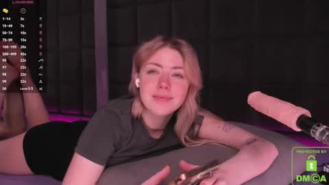 Snapshot of natehalll chatting on 02-09-25, 11:14 NATE online show from 02-09-25, 11:14