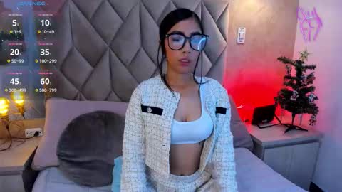 NATH QUIM online show from 11-27-25, 08:22