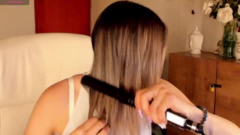 Snapshot of nathaaly_sky chatting on 01-15-25, 10:49 nathaly sky online show from 01-15-25, 10:49