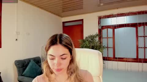 Snapshot of nathaaly_sky chatting on 02-13-25, 10:34 nathaly sky online show from 02-13-25, 10:34