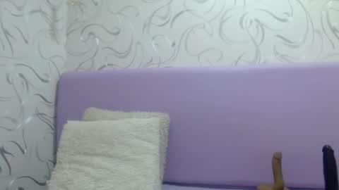 Nathalia online show from 12-21-25, 04:30