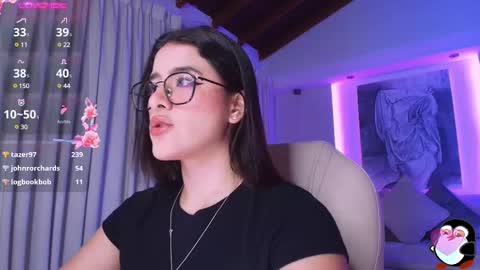 Snapshot of nathalie_rivers chatting on 02-19-25, 07:17 NATHALIE online show from 02-19-25, 07:17