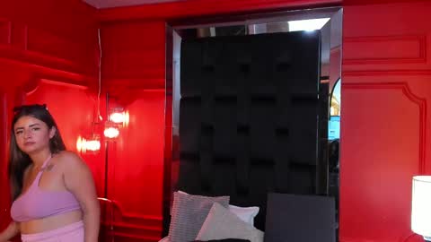 Snapshot of nathalie_rossel chatting on 02-27-25, 01:38 nathalie rossel online show from 02-27-25, 01:38