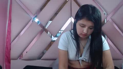 Snapshot of nathaly_sweet23 chatting on 02-19-25, 06:00 Nathaly sweet online show from 02-19-25, 06:00