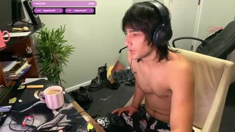 native_boy2 online show from 09-29-25, 05:45