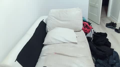 Snapshot of natou3x chatting on 09-09-25, 05:34 natou3x online show from 09-09-25, 05:34