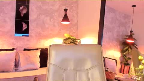 Natalia online show from 10-30-25, 12:01