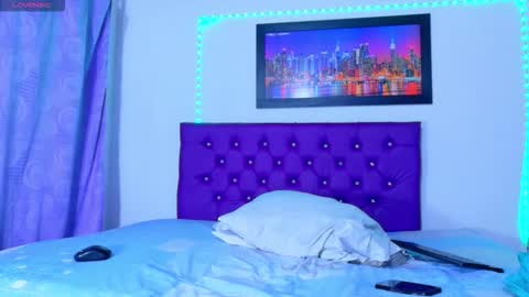  Annie  online show from 11-25-25, 11:10