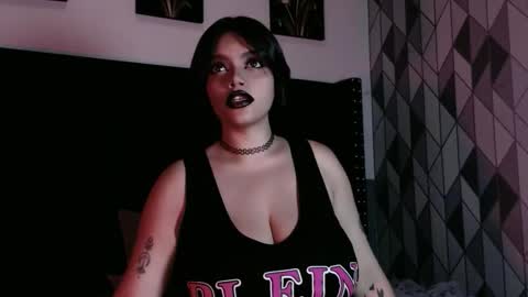 Gwen  online show from 10-22-25, 07:13