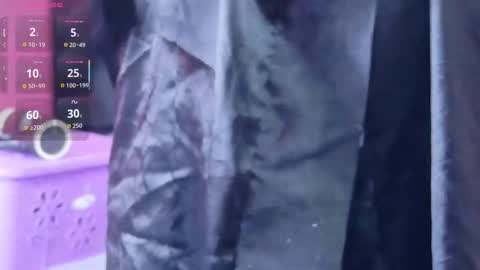 Gwen  online show from 10-26-25, 07:31