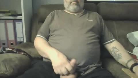 Snapshot of naturistmale45 chatting on 12-18-24, 01:45 naturistmale45 online show from 12-18-24, 01:45