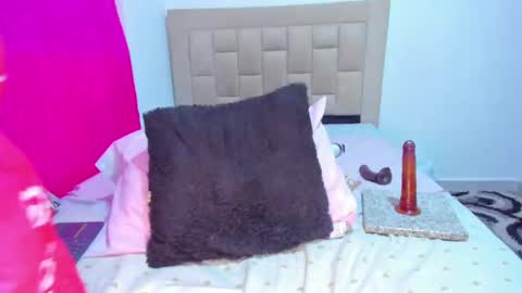 Snapshot of naty_coxx chatting on 01-20-25, 04:21 NATY COXX online show from 01-20-25, 04:21