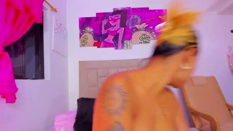 Snapshot of naty_coxx chatting on 02-09-25, 10:43 NATY COXX online show from 02-09-25, 10:43