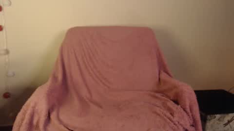 Snapshot of naty_naturalgirl chatting on 12-20-25, 08:16 Nataly online show from 12-20-25, 08:16