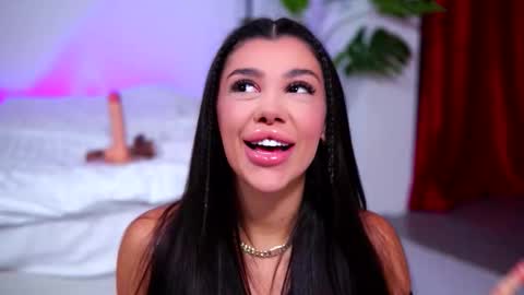 Snapshot of natydesiree chatting on 09-24-25, 07:23 Naty online show from 09-24-25, 07:23