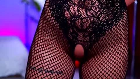 Naty online show from 11-05-25, 10:04