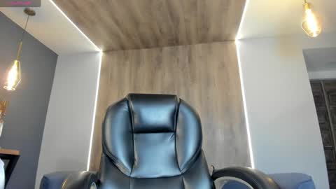 Naty Ferrer online show from 12-24-24, 10:44