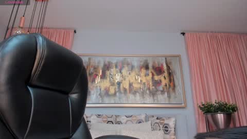 Naty Ferrer online show from 02-07-25, 10:40