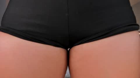 Naty Ferrer online show from 02-26-25, 05:07