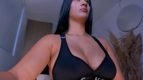 Naty Ferrer online show from 10-01-25, 10:54