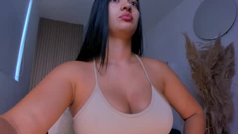 Naty Ferrer online show from 10-12-25, 11:20