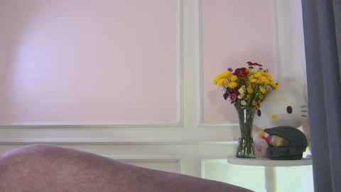 Snapshot of natysnow chatting on 09-18-25, 01:18 IG nattichips online show from 09-18-25, 01:18