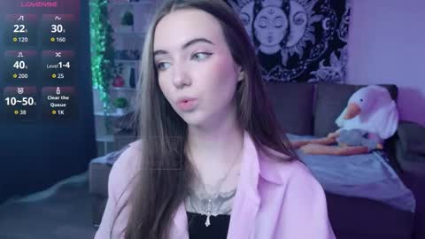 Nikki online show from 09-15-25, 05:51