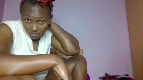 Snapshot of naughtnightnurse1 chatting on 09-29-25, 06:29 naughtnightnurse1 online show from 09-29-25, 06:29