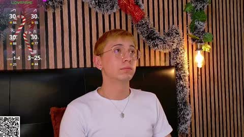 Christopher  Chris online show from 12-18-24, 03:55