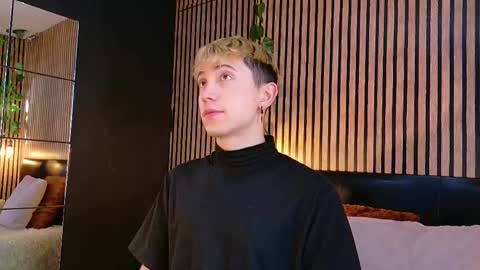 Christopher  Chris online show from 03-10-25, 12:37