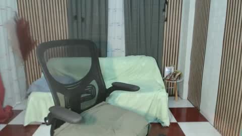 Jelay online show from 02-24-25, 04:05