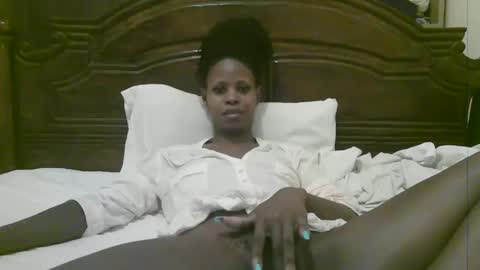 alisha online show from 12-18-25, 01:11