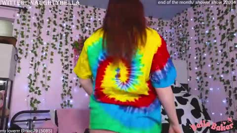 Snapshot of naughty_bella99 chatting on 02-24-25, 07:19 bella online show from 02-24-25, 07:19