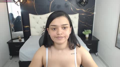 Naughty Bunny online show from 10-27-25, 04:11