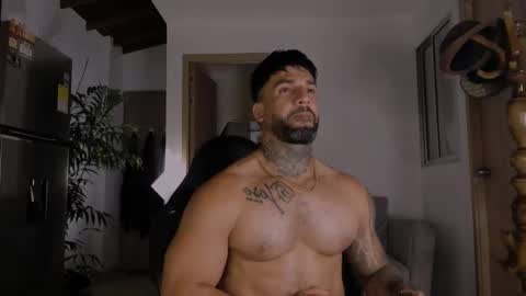 Snapshot of naughty_dominant chatting on 02-28-25, 05:59 Miller online show from 02-28-25, 05:59