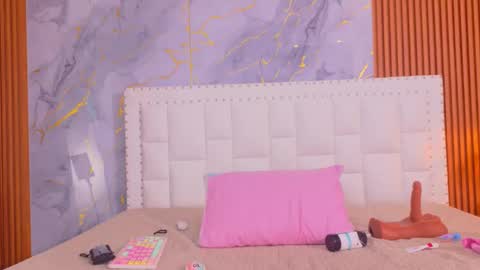 SASHA  online show from 12-14-25, 07:29